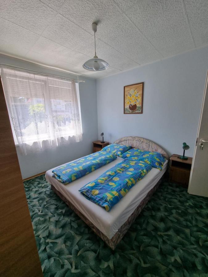 Taban Vendeghaz Balatonlelle住宿加早餐旅馆 外观 照片
